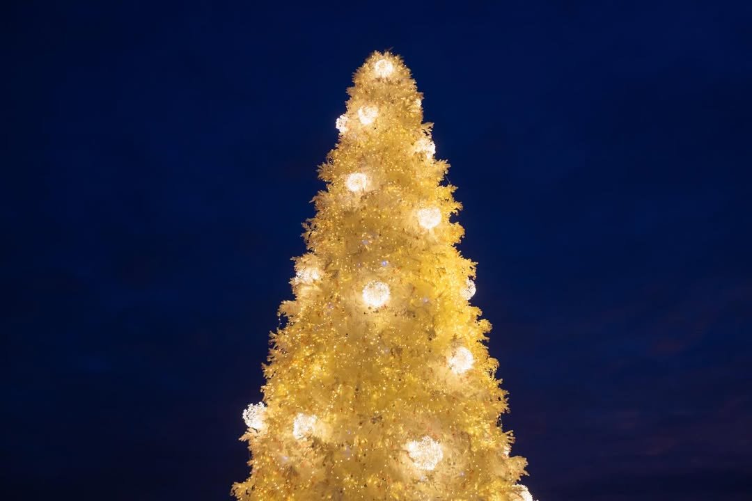 трендова ялинка Лабубу